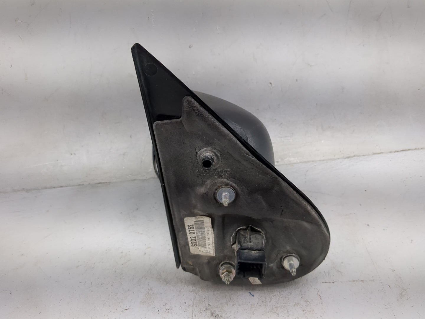 2002-2005 Ford Explorer Driver Side View Mirror - Left Door Mirror OEM Used - Oemusedautoparts1.com