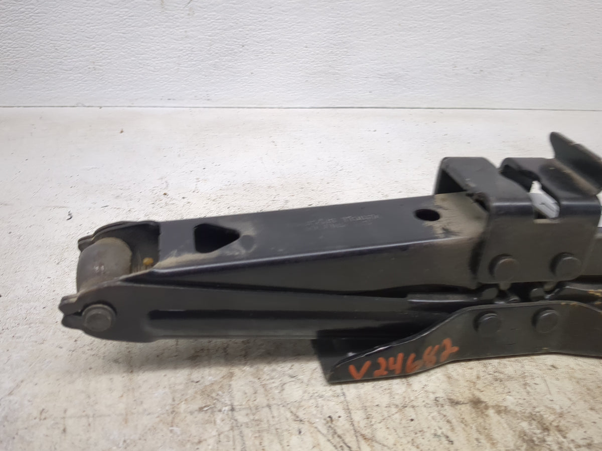 2003 Ford Explorer Spare Scissor Car Jack Black 1512485 - Oemusedautoparts1.com
