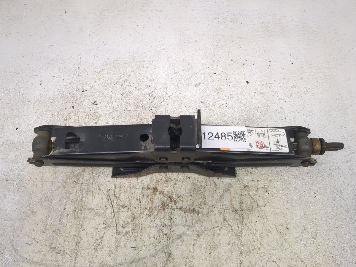 2003 Ford Explorer Spare Scissor Car Jack Black 1512485 - Oemusedautoparts1.com