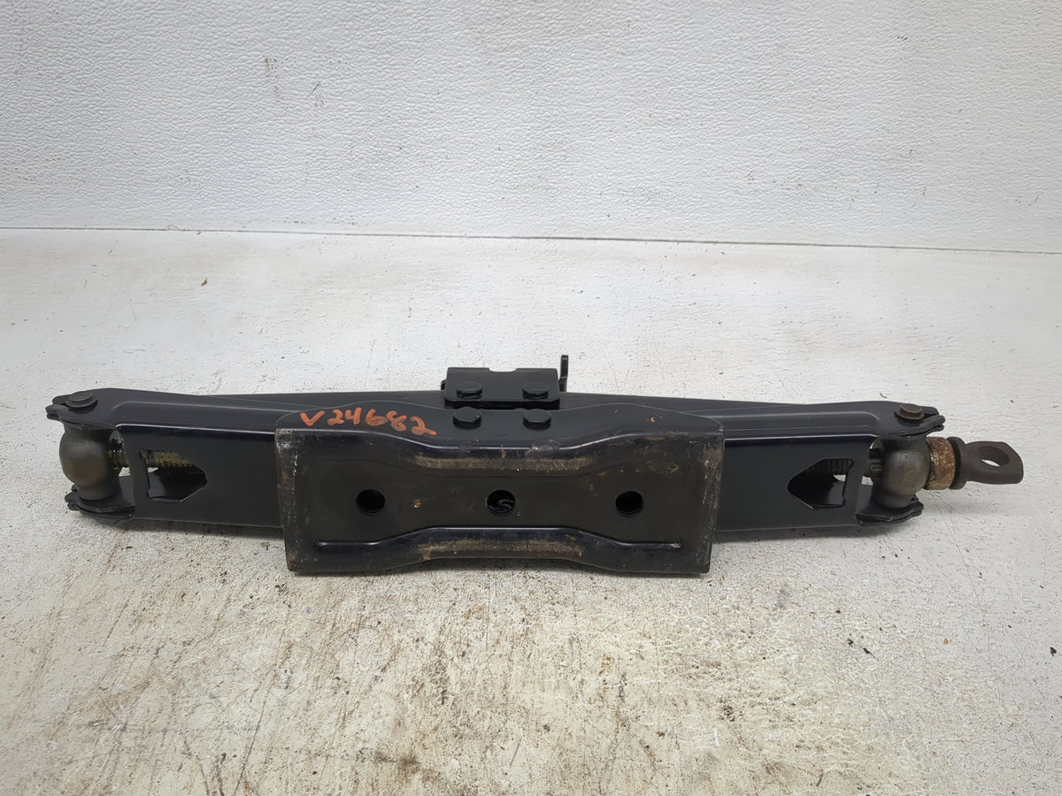 2003 Ford Explorer Spare Scissor Car Jack Black 1512485 - Oemusedautoparts1.com
