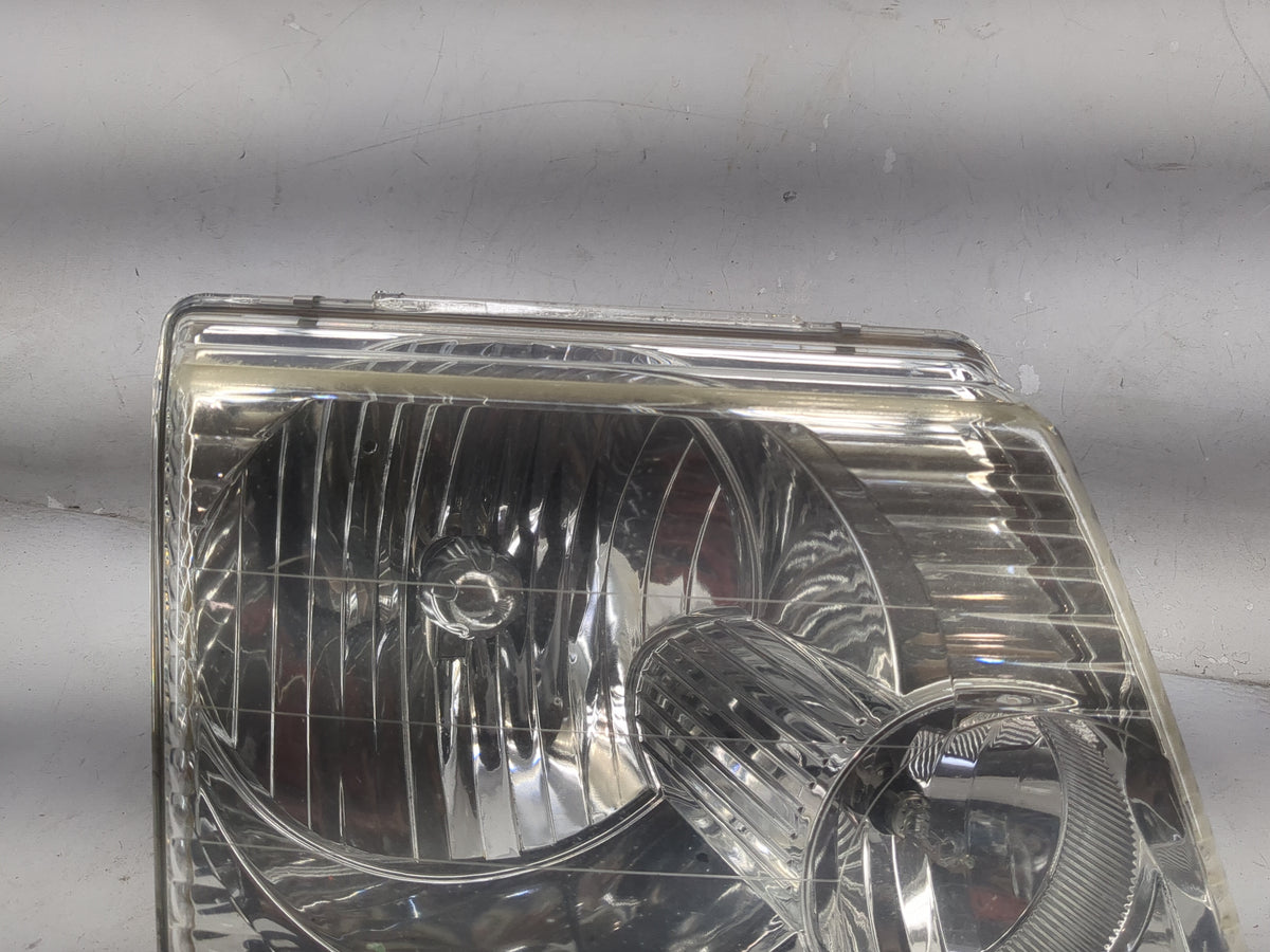2002-2005 Ford Explorer Passenger Right Oem Head Light Headlight Lamp 1518847 - Oemusedautoparts1.com
