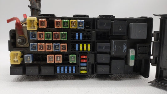 2002-2010 Ford Explorer Fusebox Fuse Box Panel Relay Module P/N:2L5T-14A075-AA 1L2T-14398-ER Fits OEM Used Auto Parts