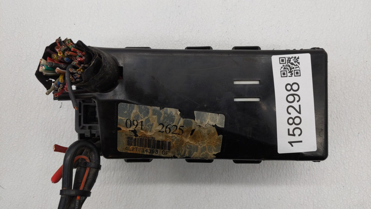 2002-2010 Ford Explorer Fusebox Fuse Box Panel Relay Module P/N:2L5T-14A075-AA 1L2T-14398-ER Fits OEM Used Auto Parts - Oemu