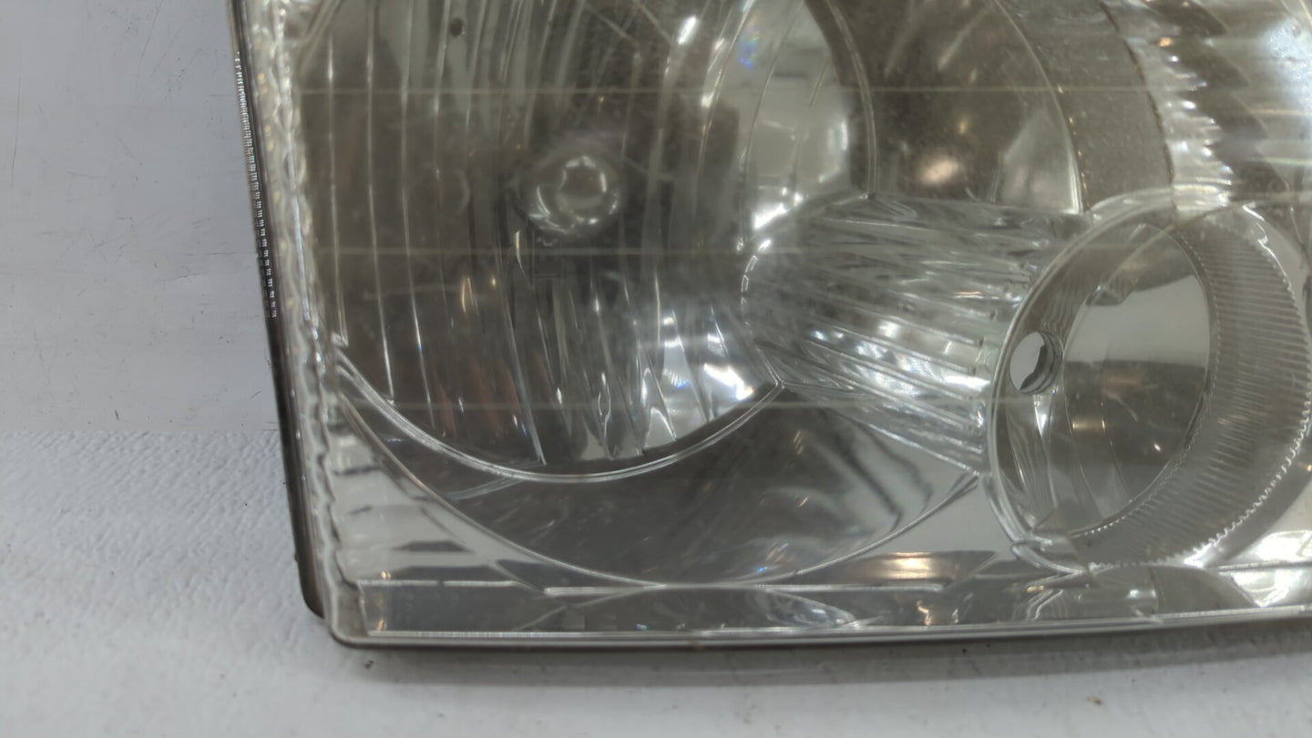 2002-2005 Ford Explorer Passenger Right Oem Head Light Headlight Lamp - Oemusedautoparts1.com