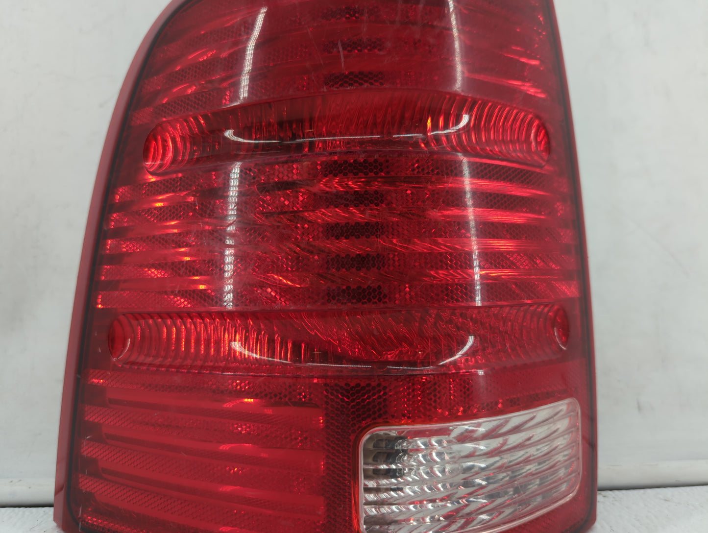 2002-2005 Ford Explorer Tail Light Assembly Driver Left OEM P/N:1L2X-13B505-B Fits Fits 2002 2003 2004 2005 OEM Used Auto Pa