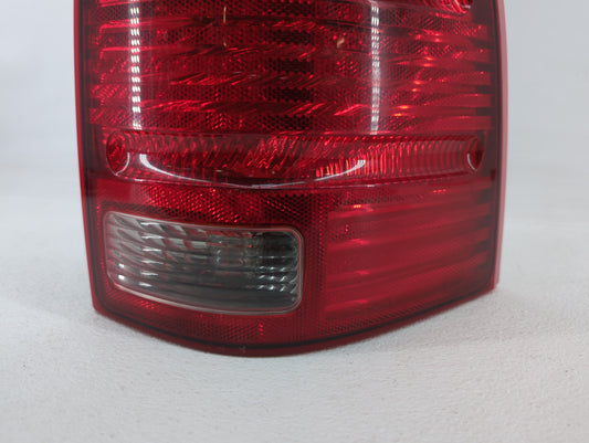 2002-2005 Ford Explorer Tail Light Assembly Passenger Right OEM P/N:5480780 1L2X-13B504-B Fits Fits 2002 2003 2004 2005 OEM Used Auto Parts