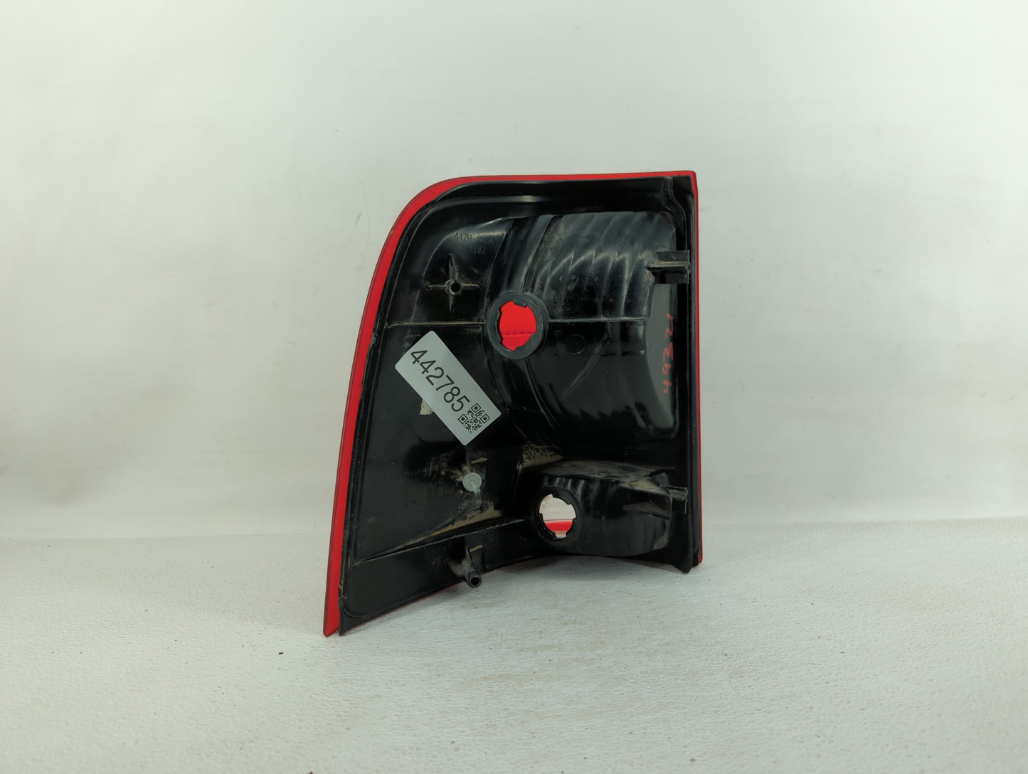 2002-2005 Ford Explorer Tail Light Assembly Passenger Right OEM P/N:5480780 1L2X-13B504-B Fits Fits 2002 2003 2004 2005 OEM 