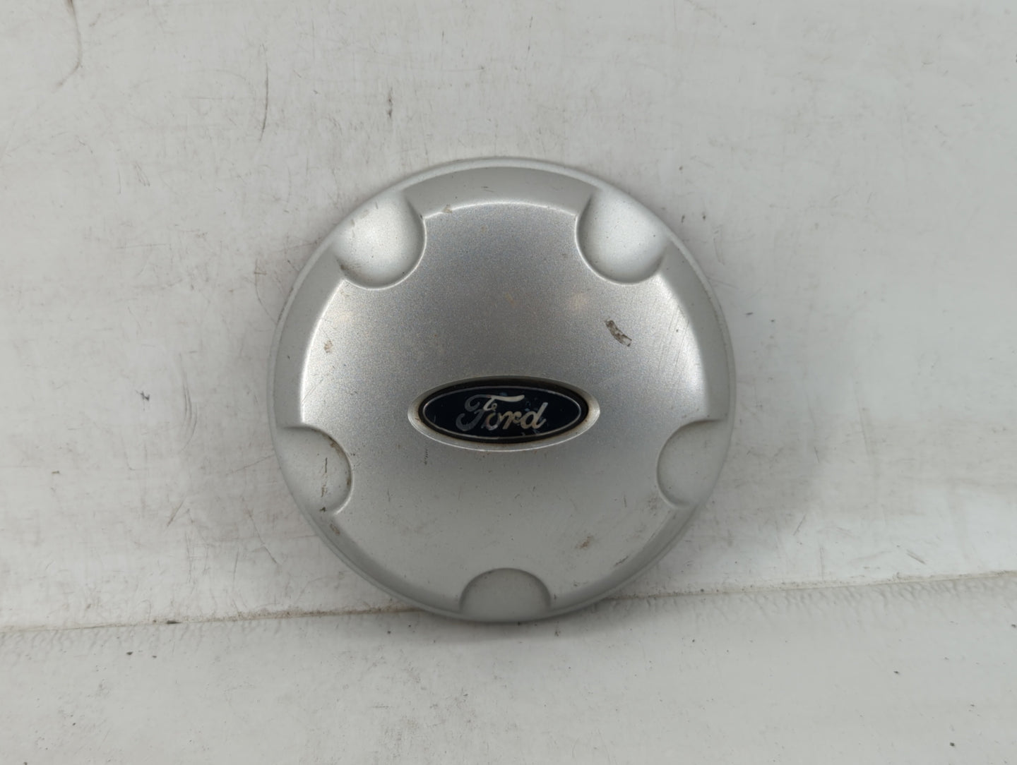 2003 Ford Explorer Rim Wheel Center Cap Silver - Oemusedautoparts1.com