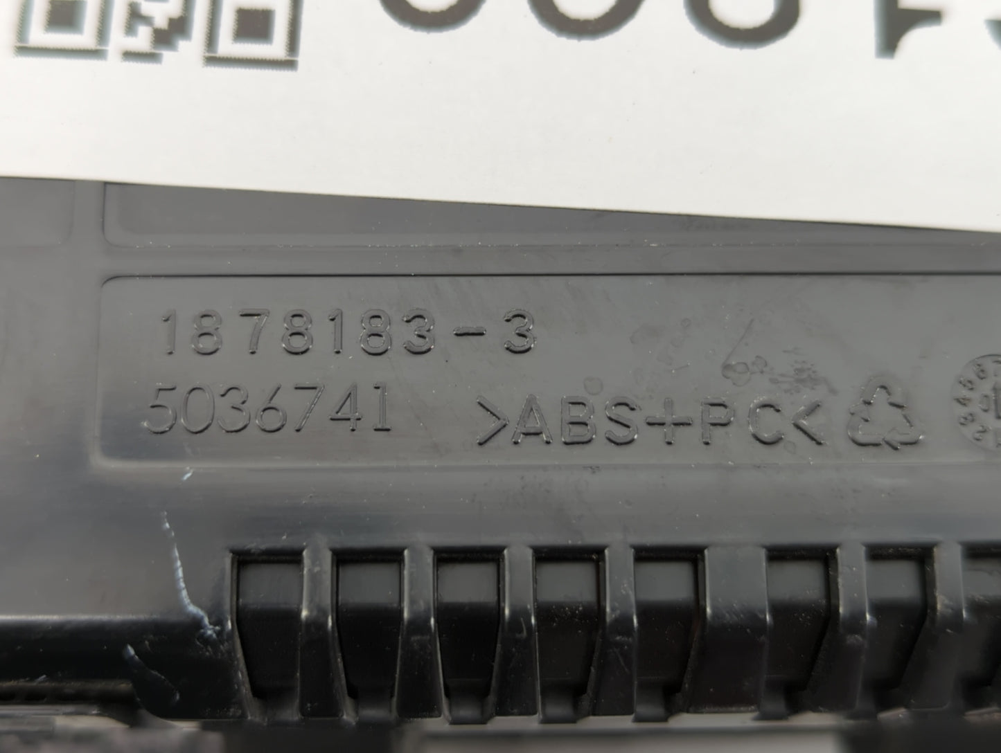 Ford Explorer Information Display Screen - Oemusedautoparts1.com