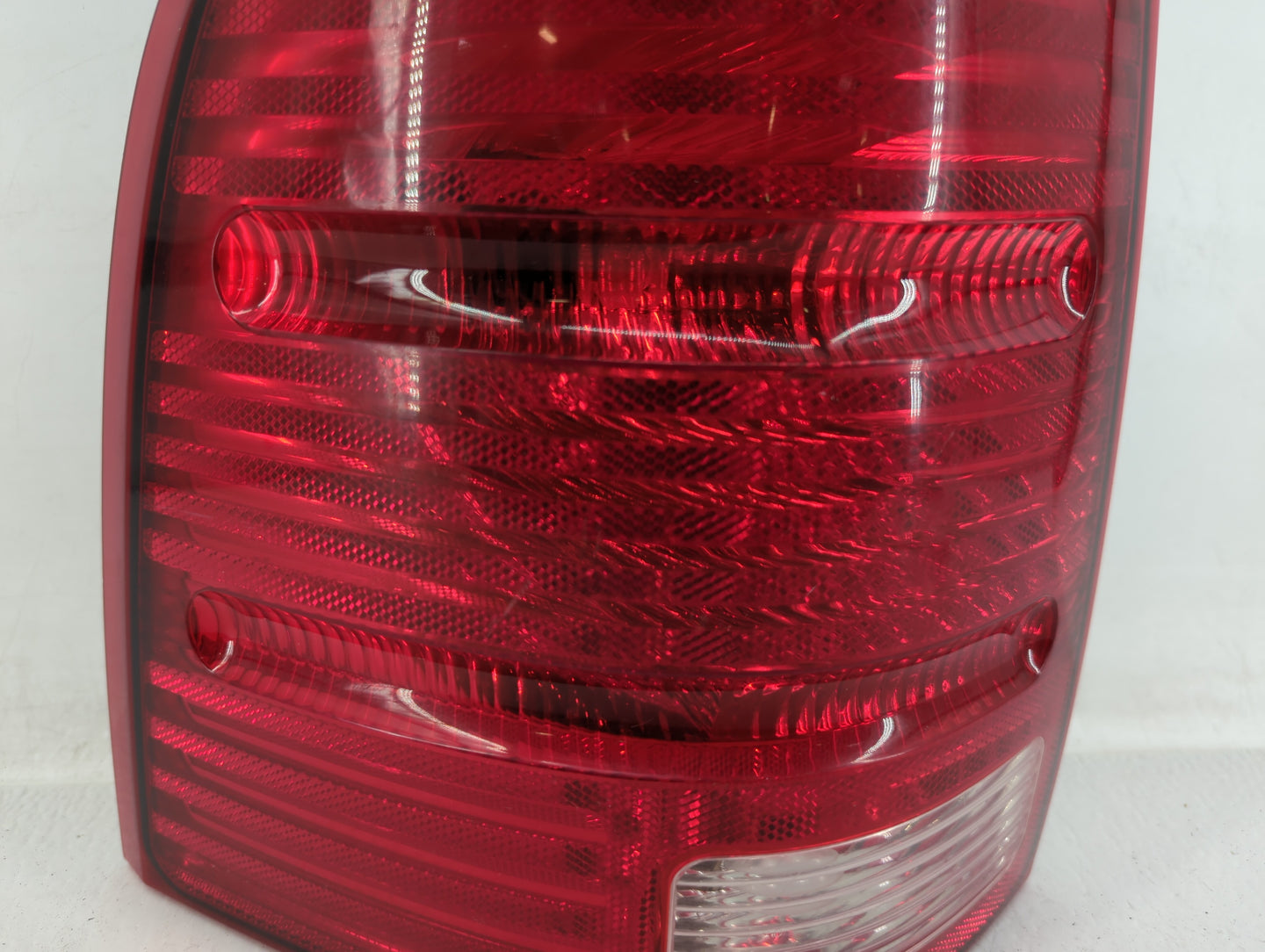 2002-2005 Ford Explorer Tail Light Assembly Driver Left OEM P/N:1L2X-13B505-B Fits Fits 2002 2003 2004 2005 OEM Used Auto Pa