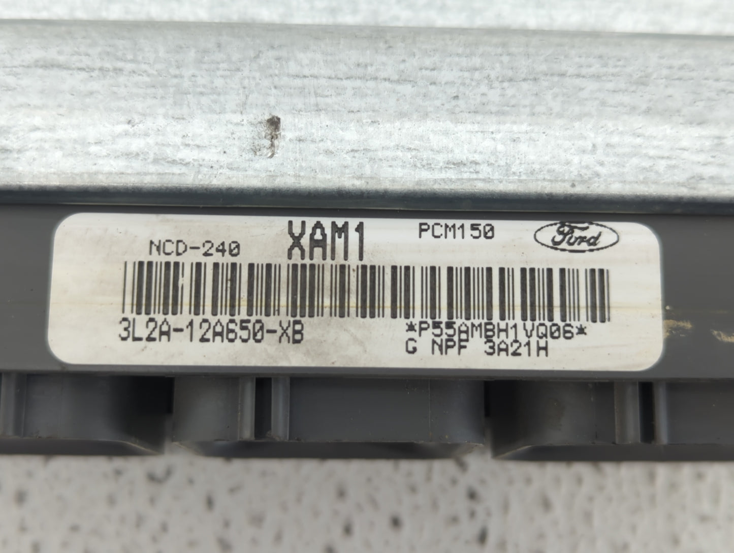 2003 Ford Explorer PCM Engine Control Computer ECU ECM PCU OEM P/N:3L2A-12A650-XC 3L2A-12A650-XB Fits OEM Used Auto Parts - 