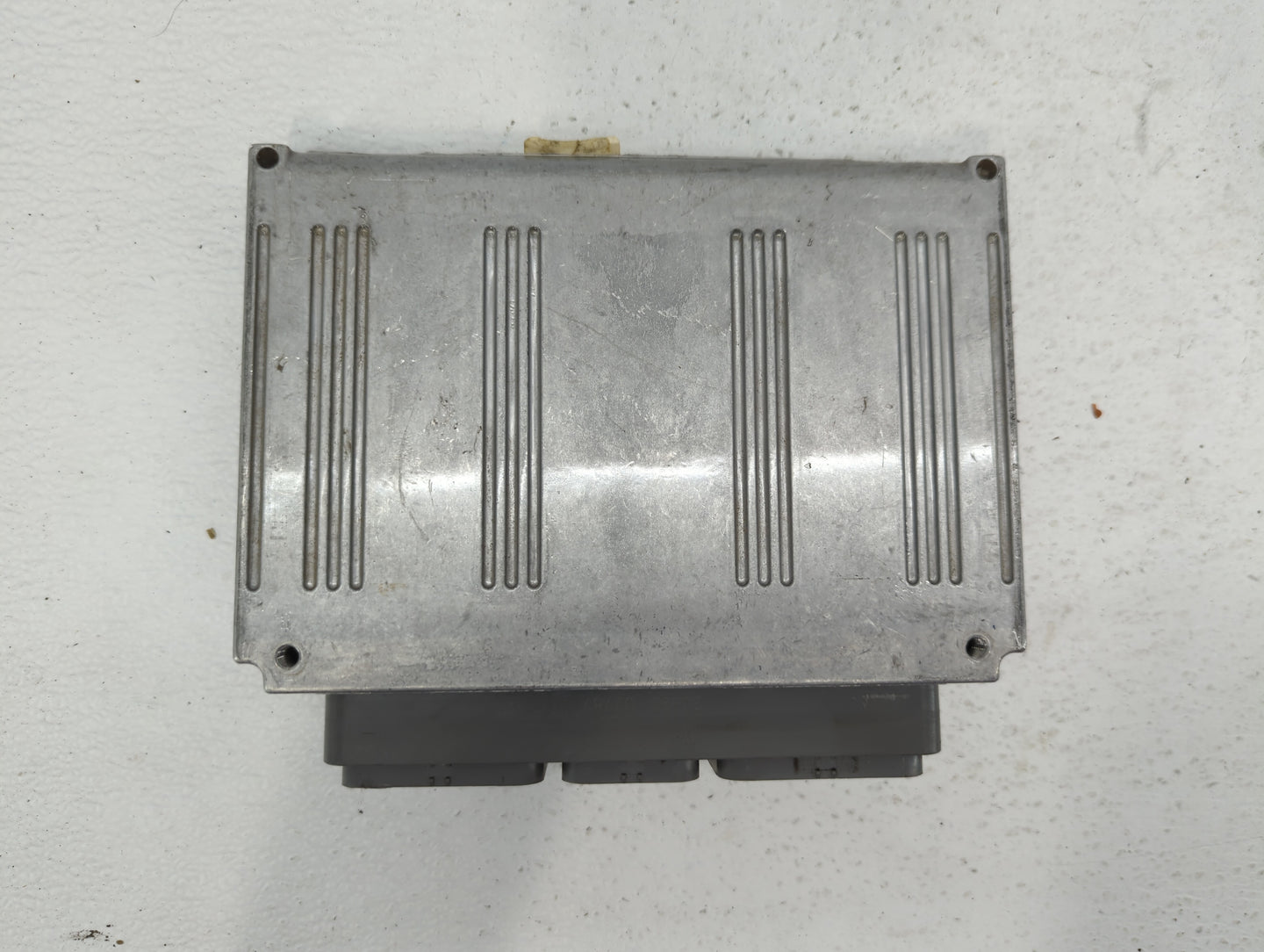 2003 Ford Explorer PCM Engine Control Computer ECU ECM PCU OEM P/N:3L2A-12A650-XD 3L2A-12A650-XE Fits OEM Used Auto Parts - 