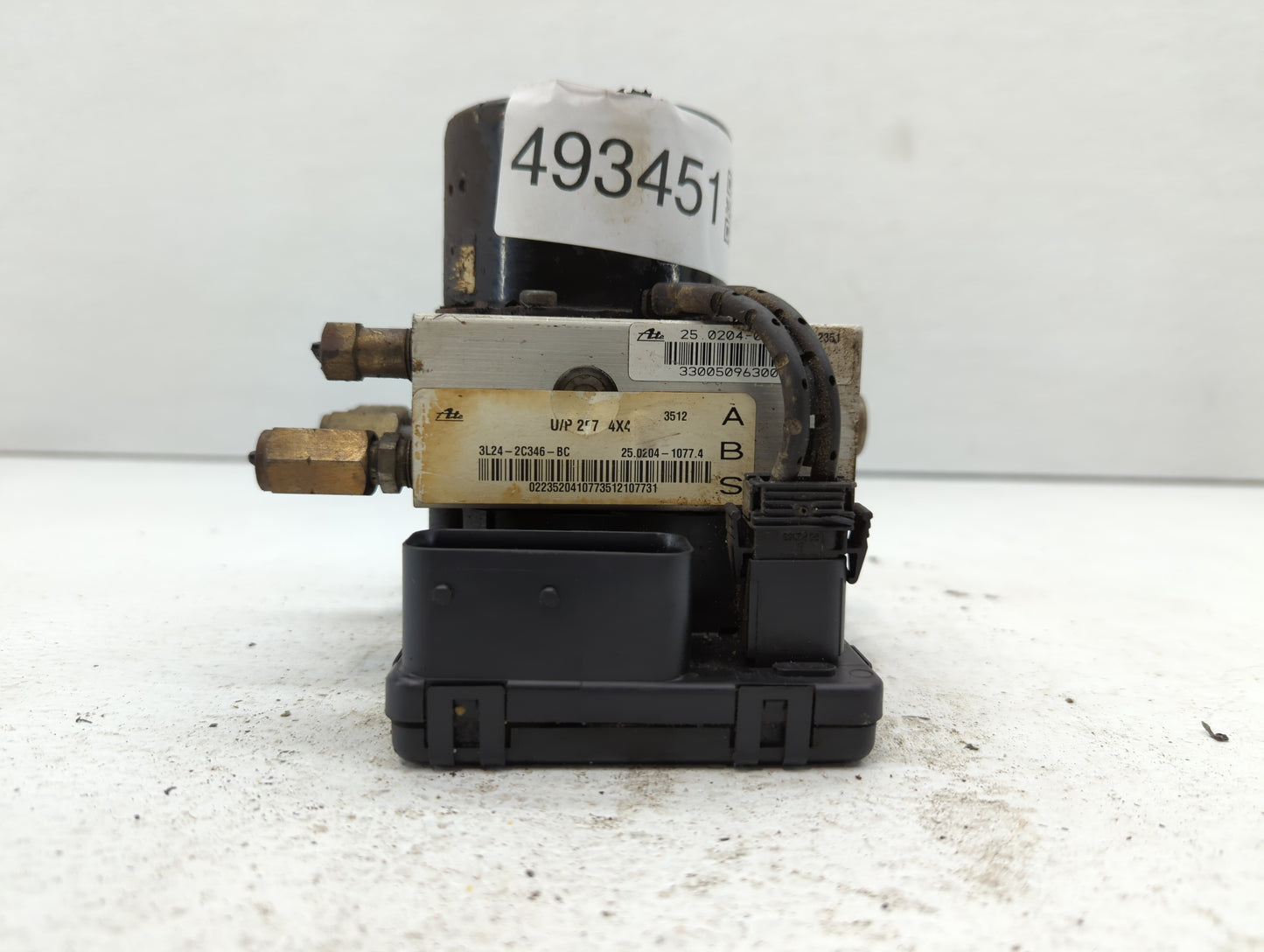 2002-2003 Ford Explorer ABS Pump Control Module Replacement P/N:3L24-2C346-BC Fits Fits 2002 2003 OEM Used Auto Parts - Oemu