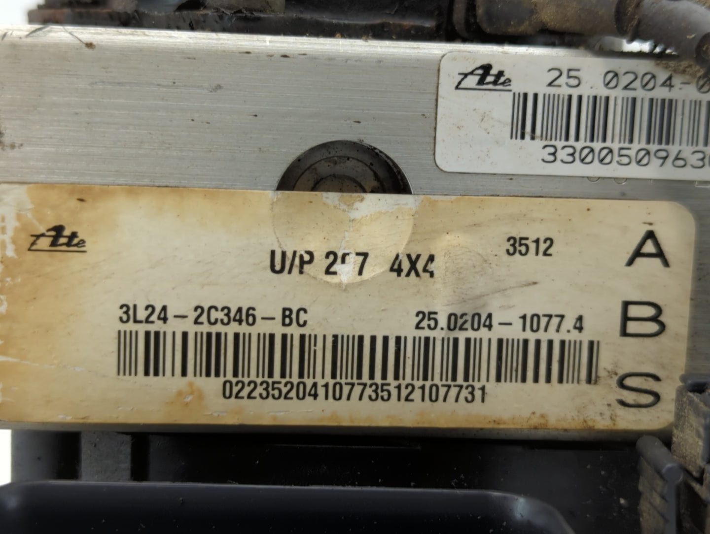 2002-2003 Ford Explorer ABS Pump Control Module Replacement P/N:3L24-2C346-BC Fits Fits 2002 2003 OEM Used Auto Parts - Oemu