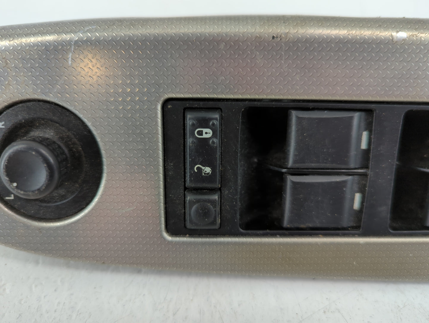 2003 Ford Explorer Master Power Window Switch Replacement Driver Side Left P/N:04602781AA Fits OEM Used Auto Parts - Oemused