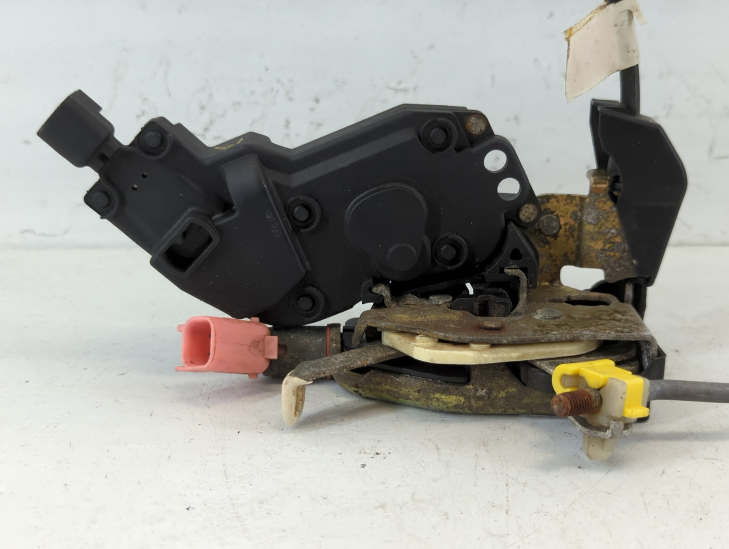 2003 Ford Explorer Door Latch - Oemusedautoparts1.com