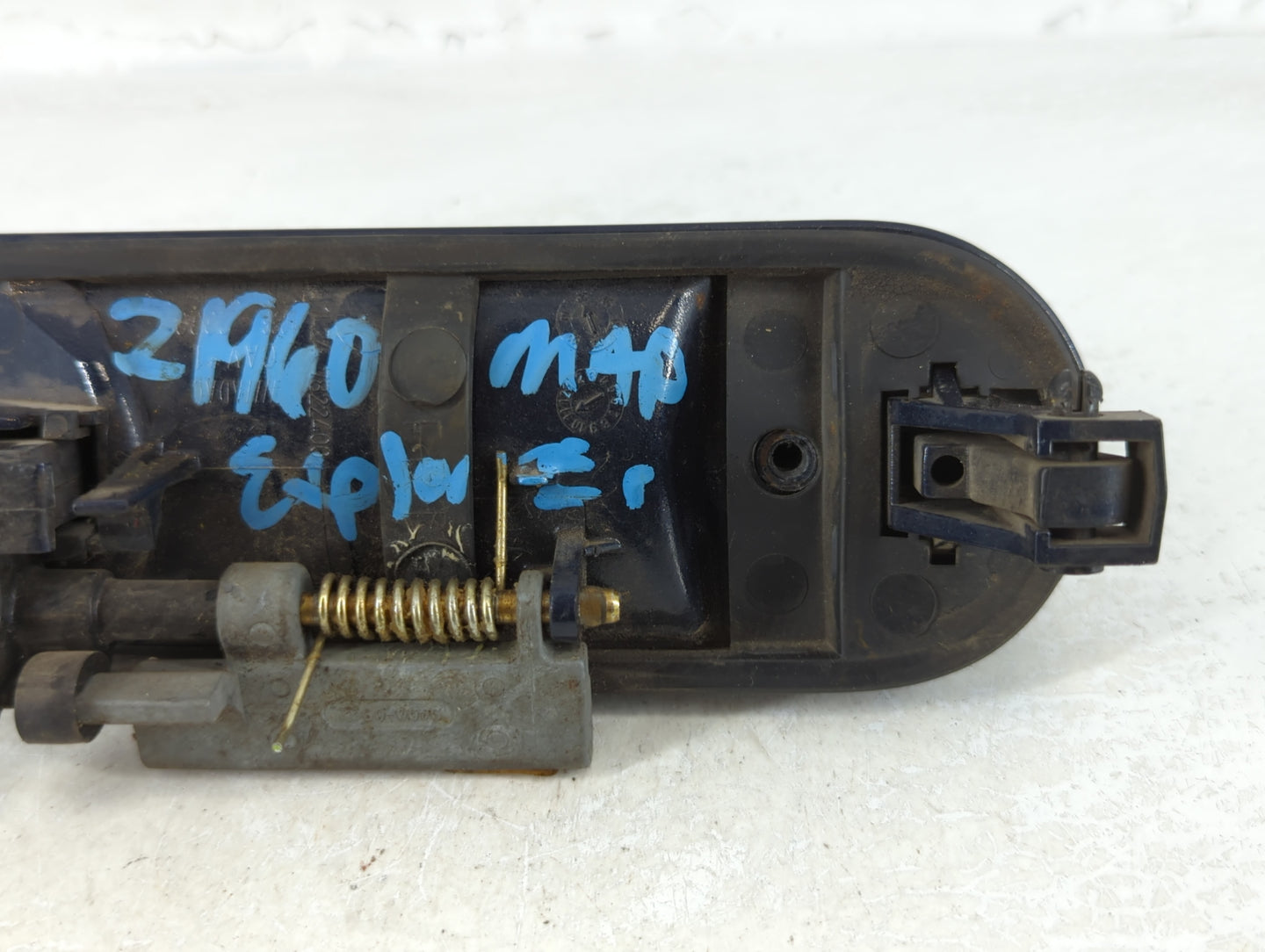 2002-2010 Ford Explorer Driver Front Left Door Handle Exterior Assembly 680391 - Oemusedautoparts1.com