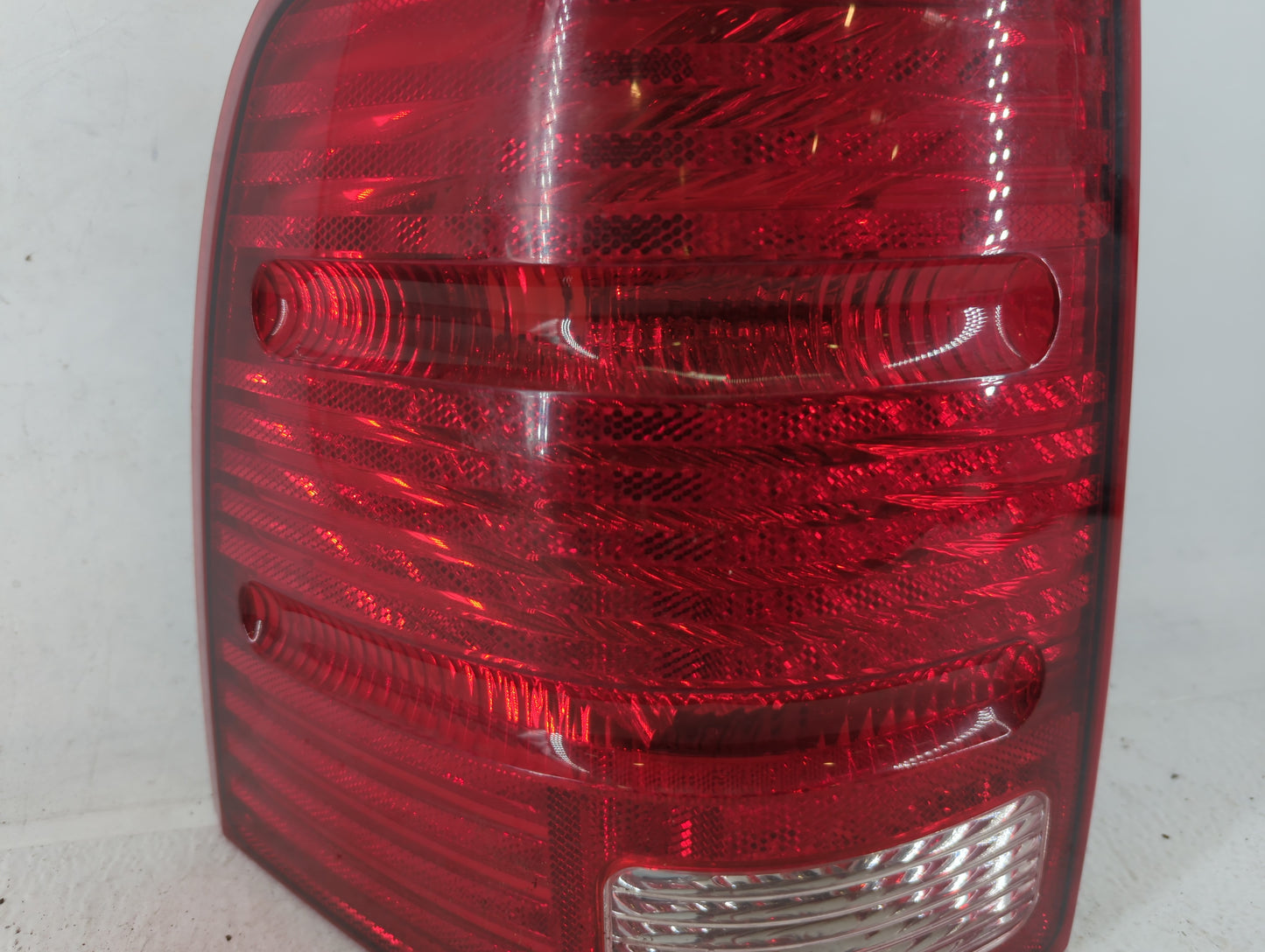 2002-2005 Ford Explorer Tail Light Assembly Driver Left OEM P/N:1L2X-138505-B Fits Fits 2002 2003 2004 2005 OEM Used Auto Pa