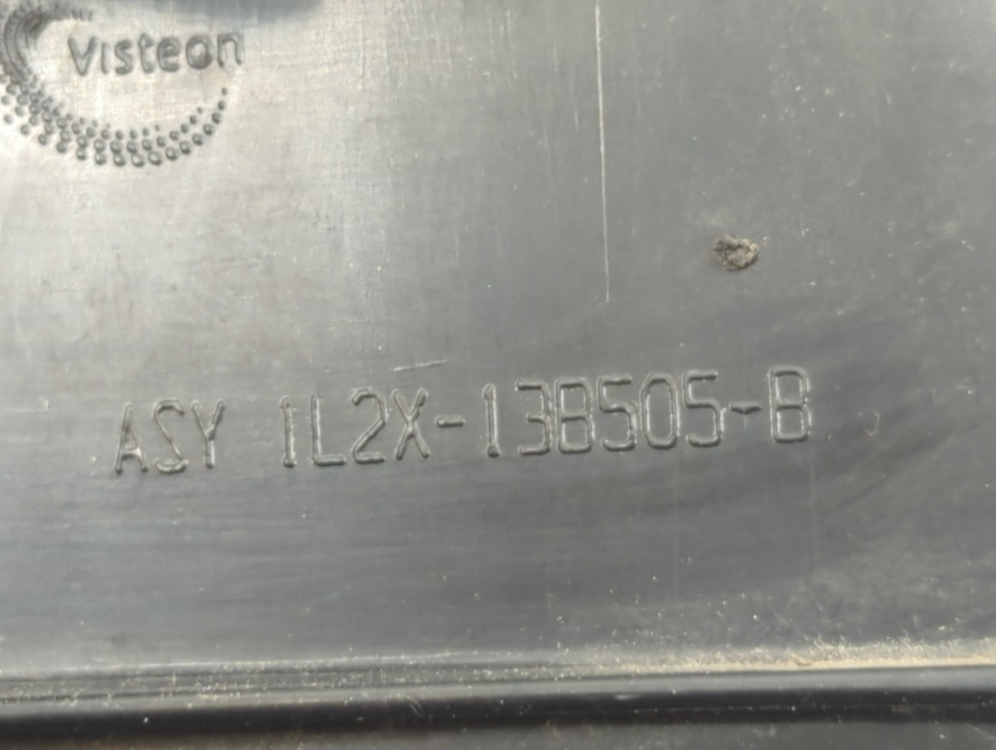 2002-2005 Ford Explorer Tail Light Assembly Driver Left OEM P/N:1L2X-138505-B Fits Fits 2002 2003 2004 2005 OEM Used Auto Pa