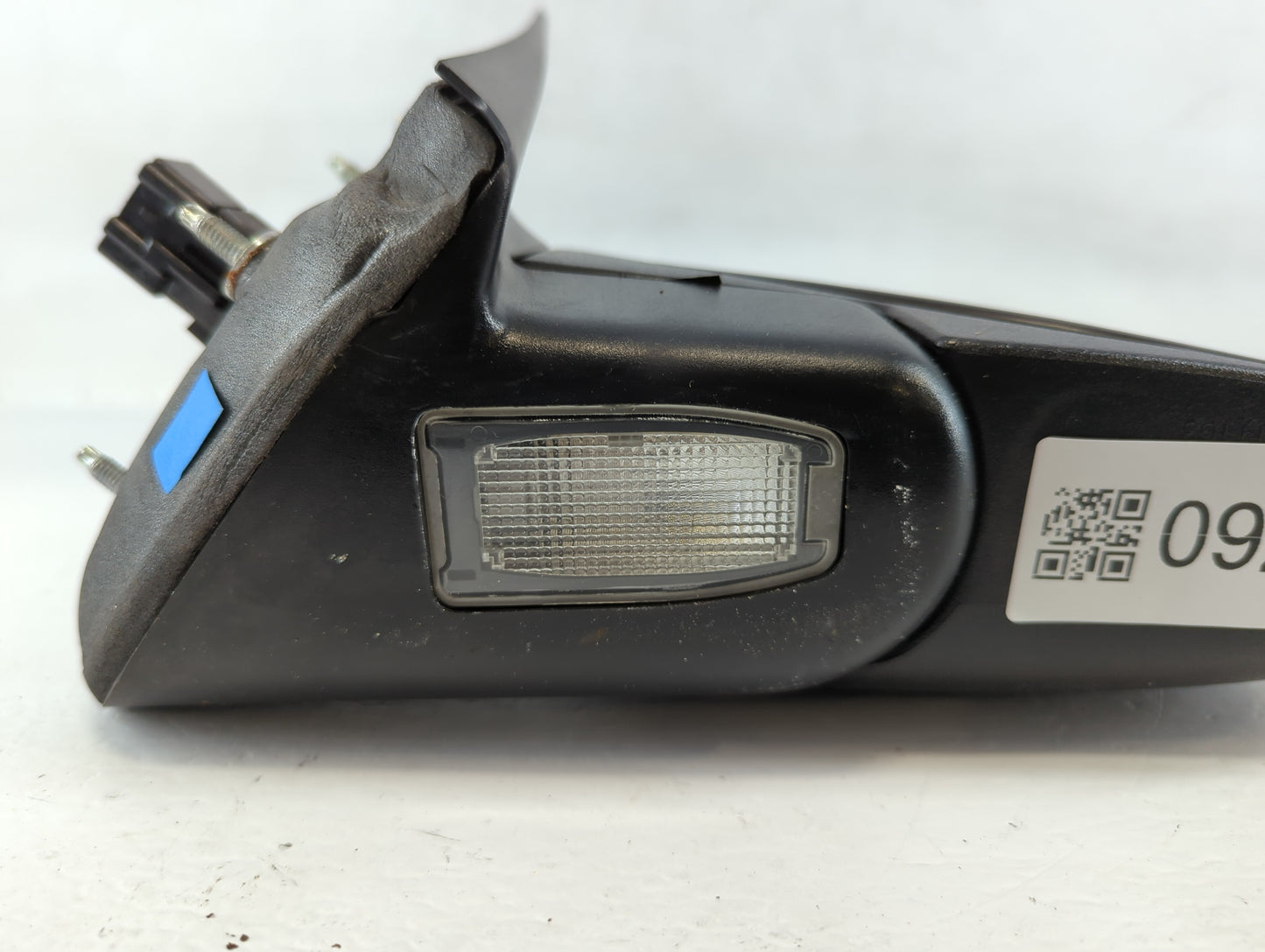 2002-2005 Ford Explorer Passenger Side View Mirror - Right Door Mirror OEM Used - Oemusedautoparts1.com