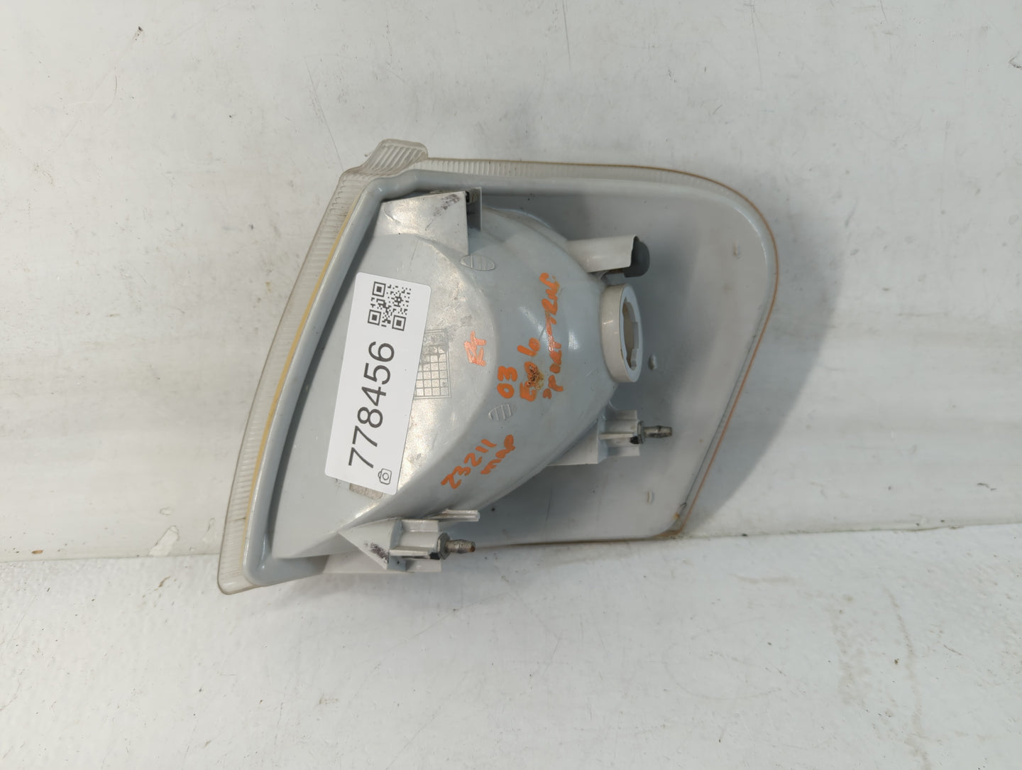 Ford Explorer Passenger Right Oem Front Light Lamp - Oemusedautoparts1.com