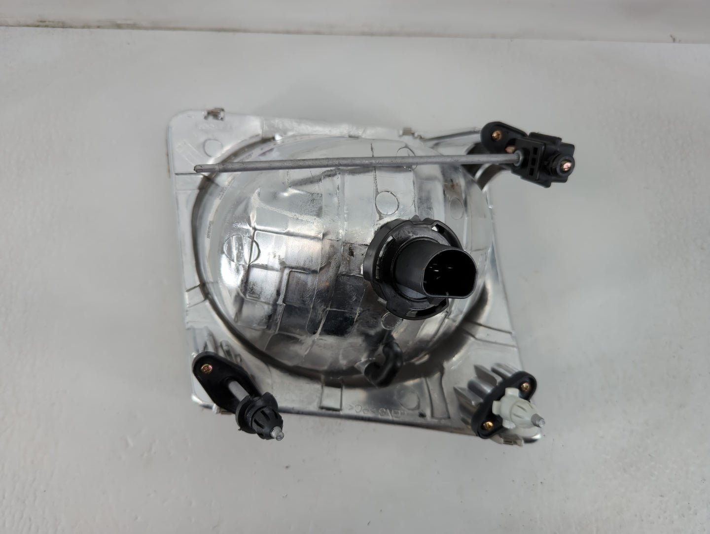 Ford Explorer Driver Left Oem Head Light Headlight Lamp - Oemusedautoparts1.com