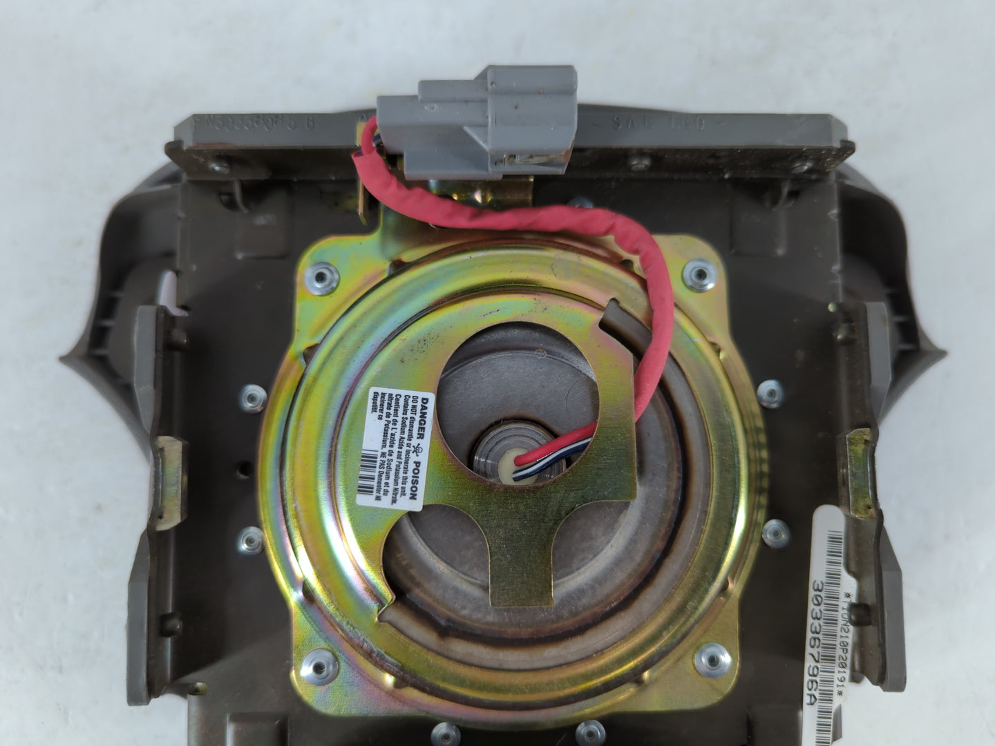 Ford Explorer Air Bag Driver Left Steering Wheel Mounted - Oemusedautoparts1.com