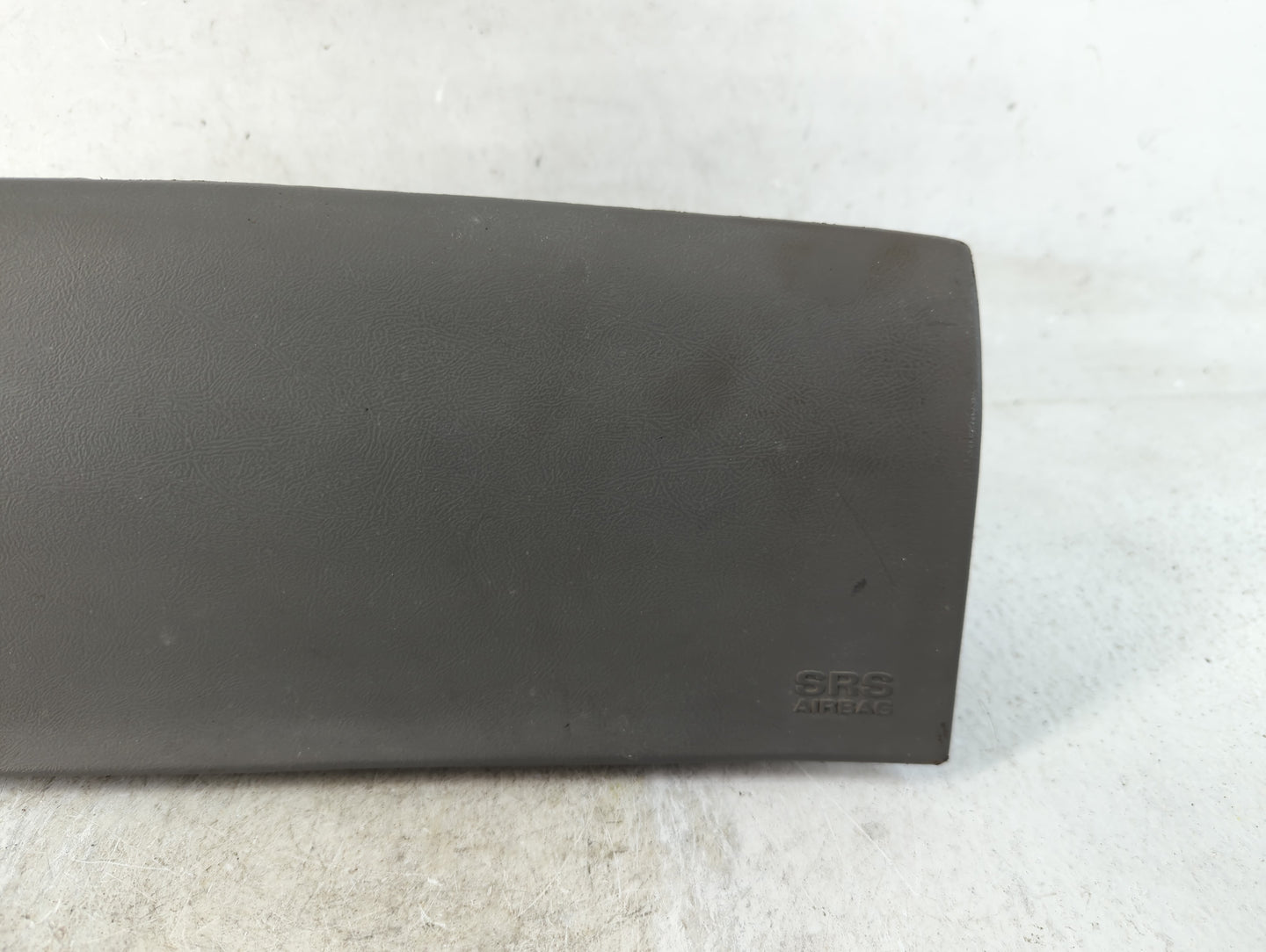 2001-2005 Ford Explorer Air Bag Driver Left Knee OEM Fits Fits 2001 2002 2003 2004 2005 OEM Used Auto Parts - Oemusedautopar