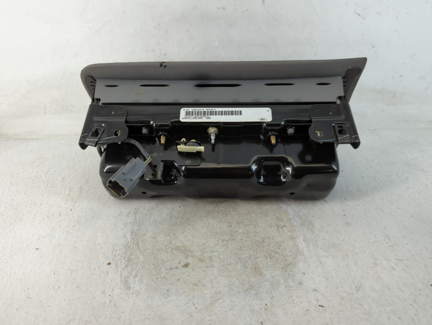 2001-2005 Ford Explorer Air Bag Driver Left Knee OEM Fits Fits 2001 2002 2003 2004 2005 OEM Used Auto Parts - Oemusedautopar