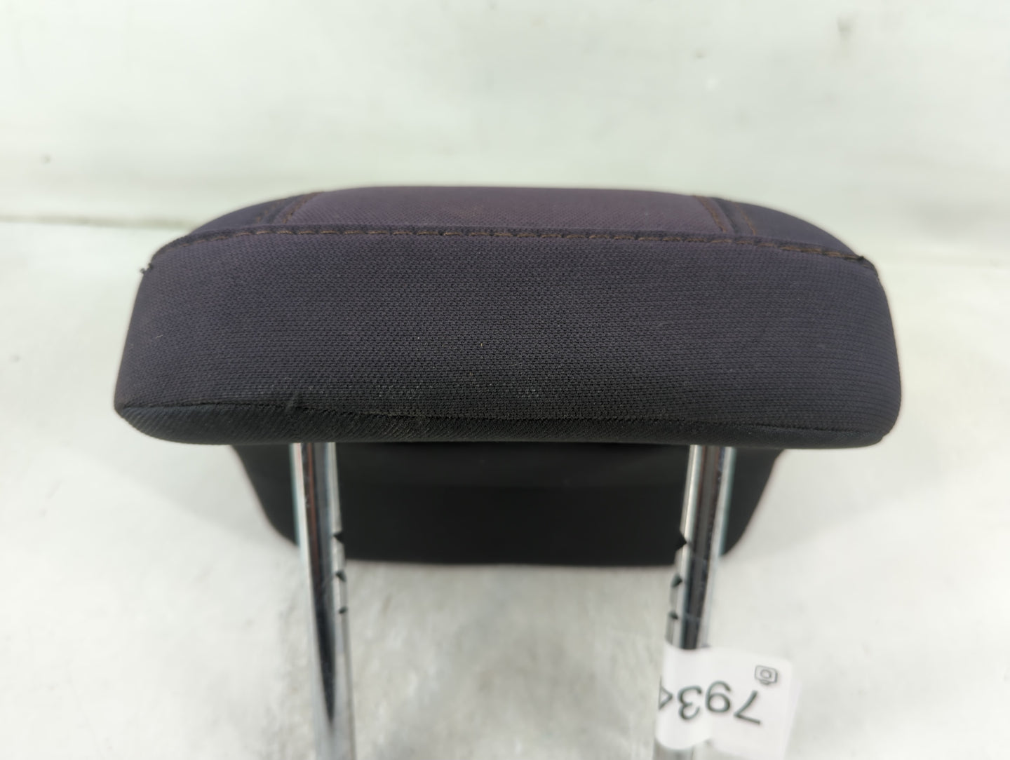 2003 Ford Explorer Headrest Head Rest Rear Center Seat Fits OEM Used Auto Parts - Oemusedautoparts1.com