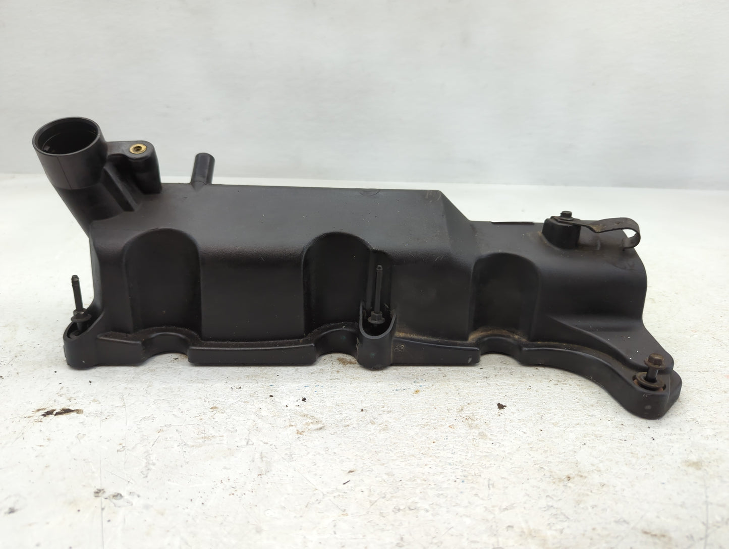 2003 Ford Explorer Driver Left Cylinder Head Valve Cover P/N:1L2E 6582 BE Fits OEM Used Auto Parts - Oemusedautoparts1.com