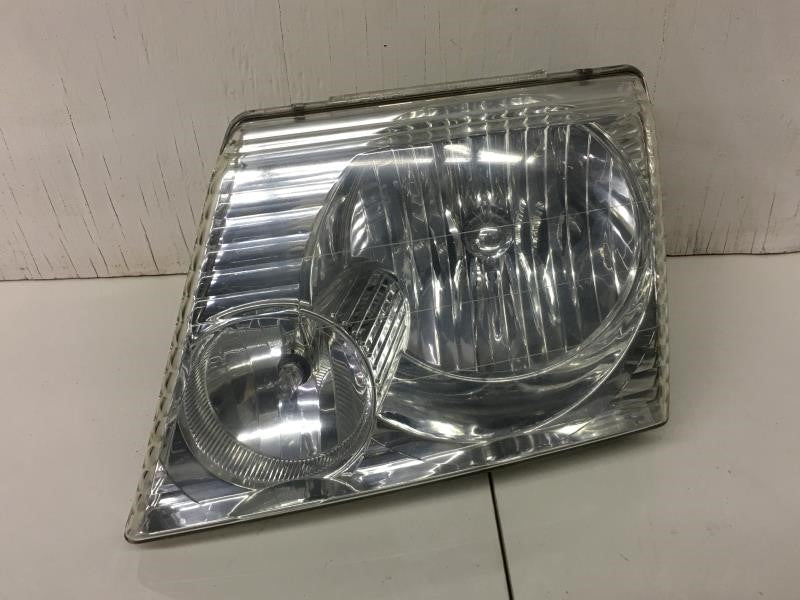 2002-2005 Ford Explorer Driver Left Oem Head Light Headlight Lamp - Oemusedautoparts1.com