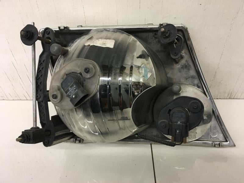 2002-2005 Ford Explorer Driver Left Oem Head Light Headlight Lamp - Oemusedautoparts1.com