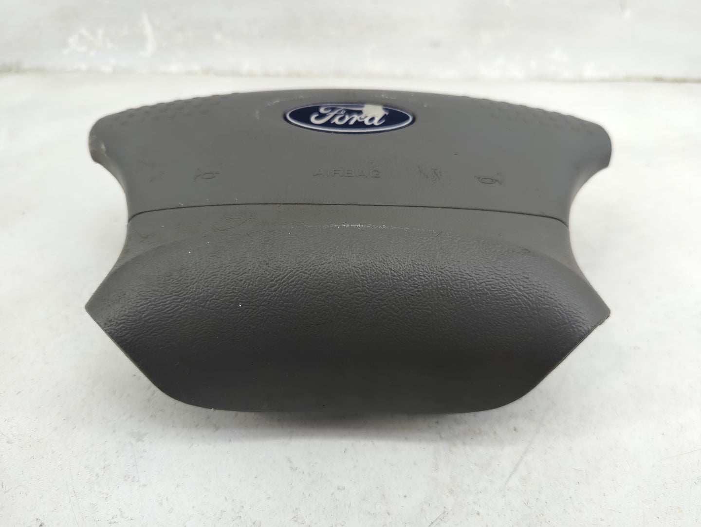 2001 Ford Explorer Sport Trac Air Bag Driver Left Steering Wheel Mounted - Oemusedautoparts1.com