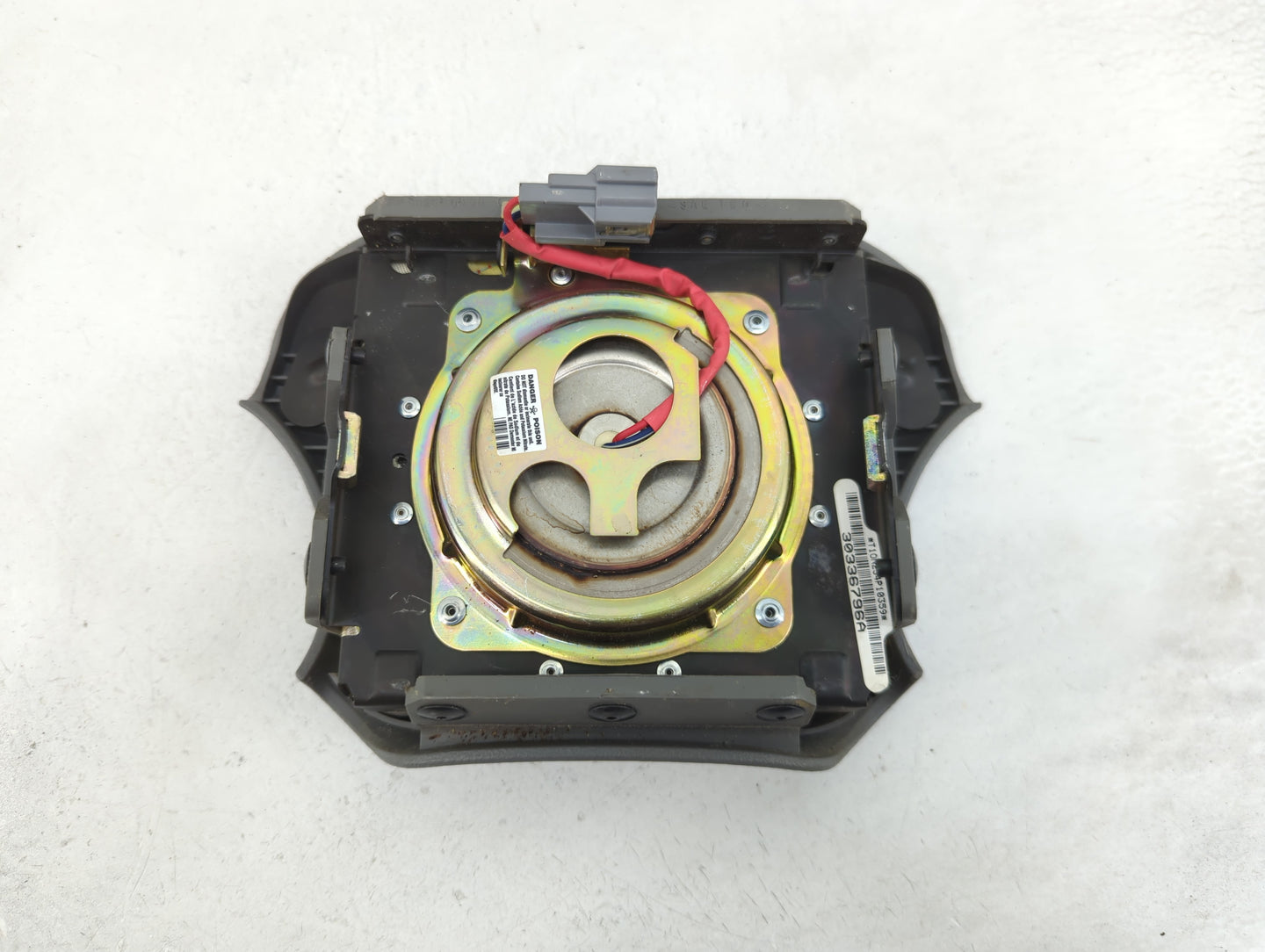 2001 Ford Explorer Sport Trac Air Bag Driver Left Steering Wheel Mounted - Oemusedautoparts1.com