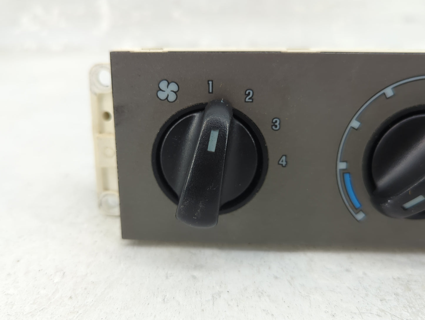 2002-2003 Ford Explorer Sport Trac Climate Control Module Temperature AC/Heater Replacement Fits Fits 2002 2003 OEM Used Aut