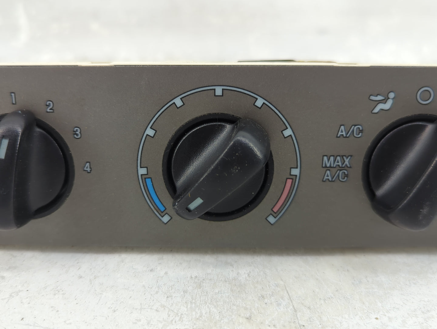 2002-2003 Ford Explorer Sport Trac Climate Control Module Temperature AC/Heater Replacement Fits Fits 2002 2003 OEM Used Aut