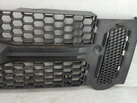 2001-2005 Ford Explorer Sport Trac Front Bumper Grille - Oemusedautoparts1.com