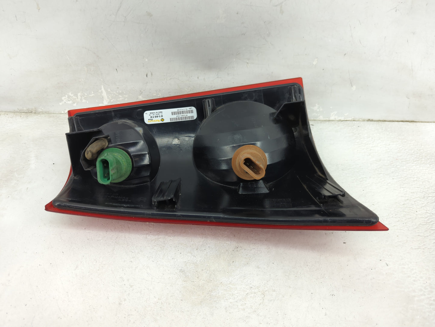 2001-2005 Ford Explorer Sport Trac Tail Light Assembly Passenger Right OEM Fits Fits 2001 2002 2003 2004 2005 OEM Used Auto 