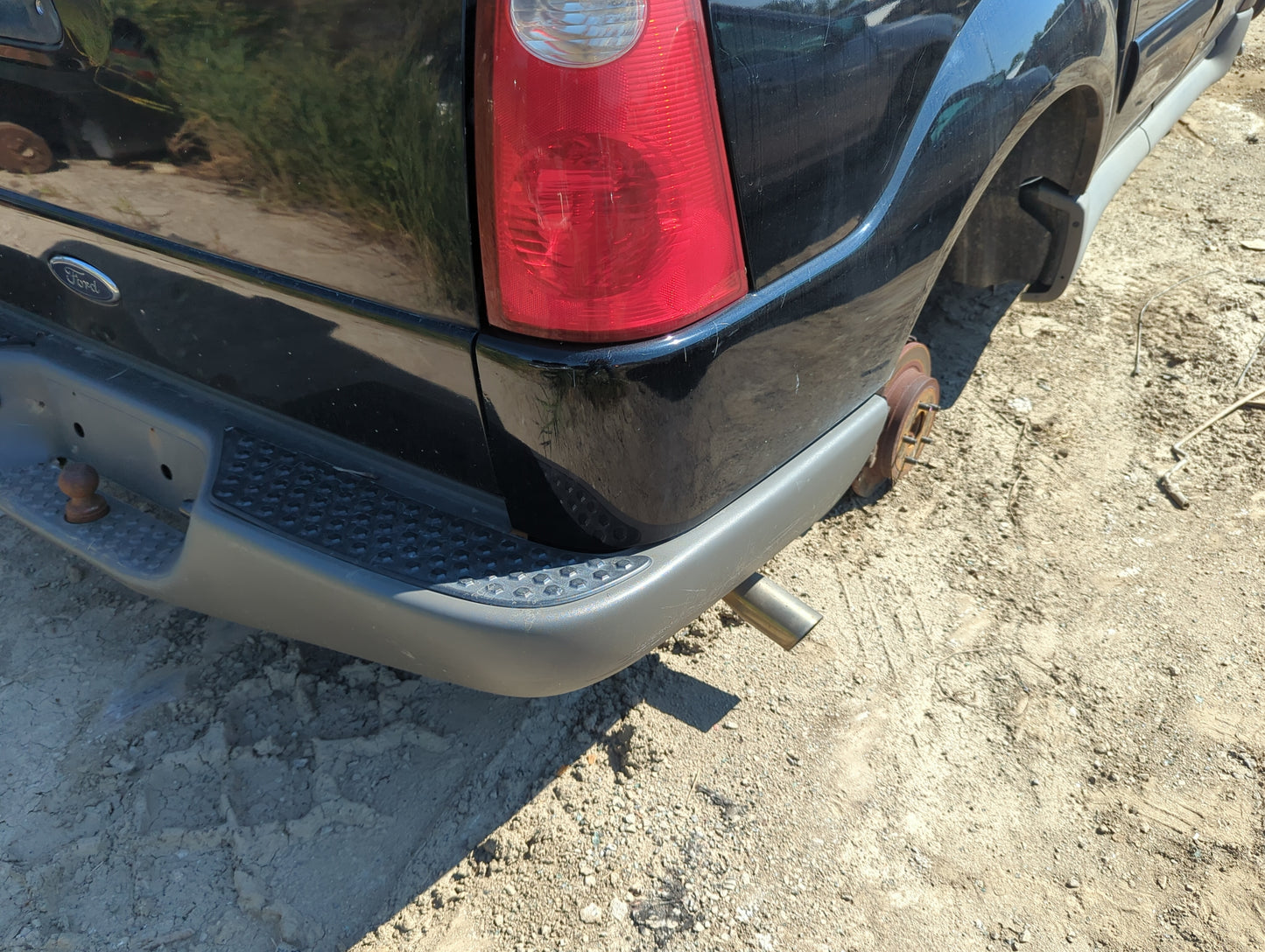 2001-2003 Ford Explorer Sport Trac Rear Bumper Assembly Oem - Oemusedautoparts1.com