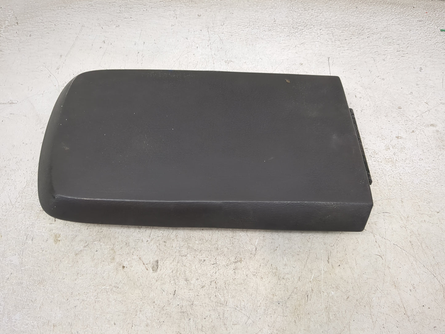 2003 Ford Explorer Sport Trac Center Console Armrest Cover Lid Fits OEM Used Auto Parts - Oemusedautoparts1.com
