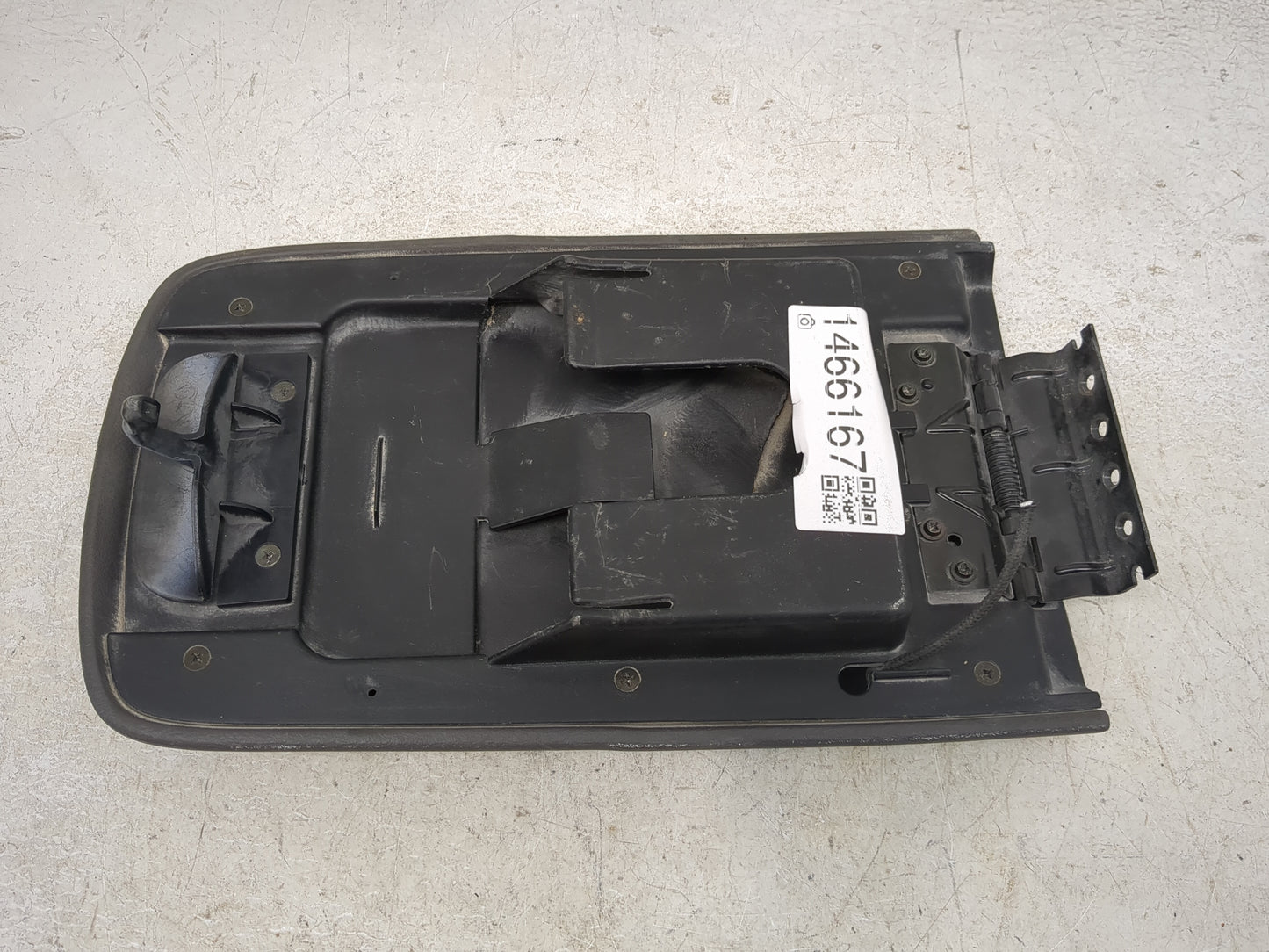 2003 Ford Explorer Sport Trac Center Console Armrest Cover Lid Fits OEM Used Auto Parts - Oemusedautoparts1.com