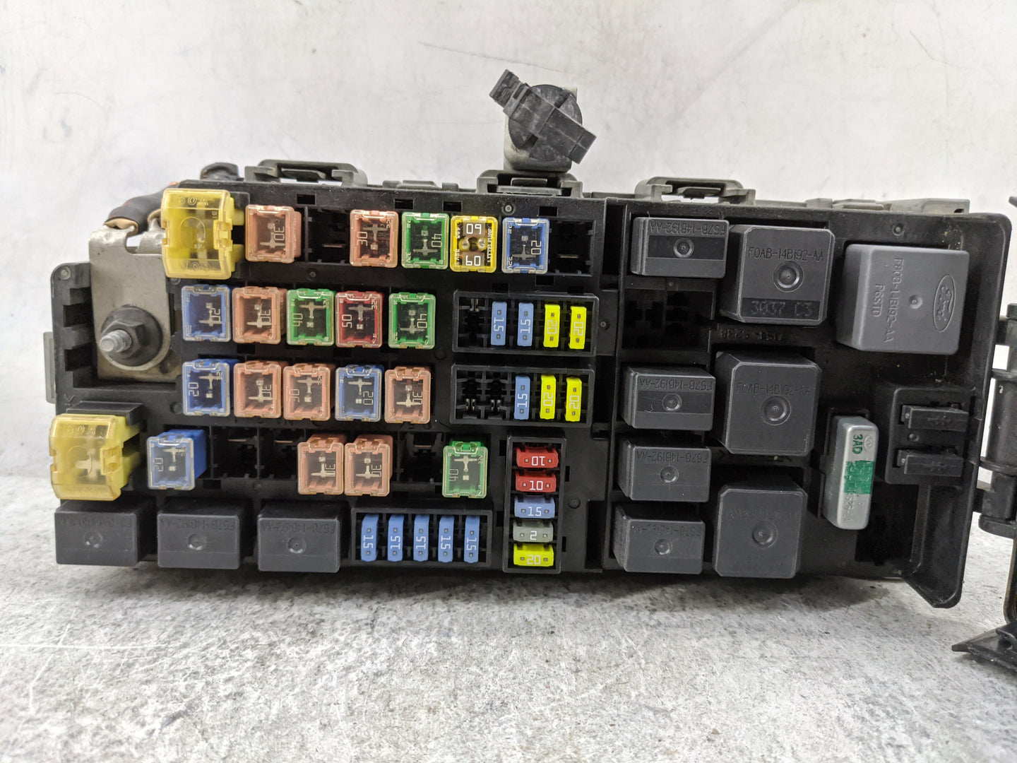 2003 Ford Explorer Sport Trac Fusebox Fuse Box Panel Relay Module P/N:3L2T14398ASE F0AB-14B192-AA Fits OEM Used Auto Parts -