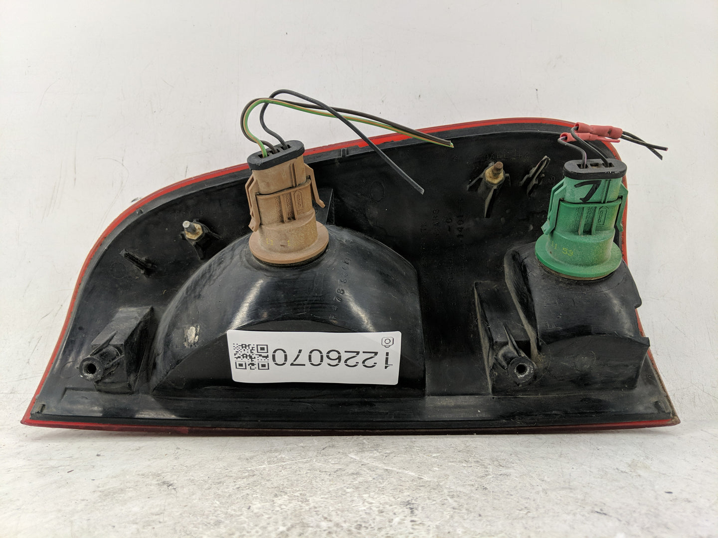 1997-2004 Ford F-150 Tail Light Assembly Driver Left OEM P/N:F85B-13B505-C Fits OEM Used Auto Parts - Oemusedautoparts1.com