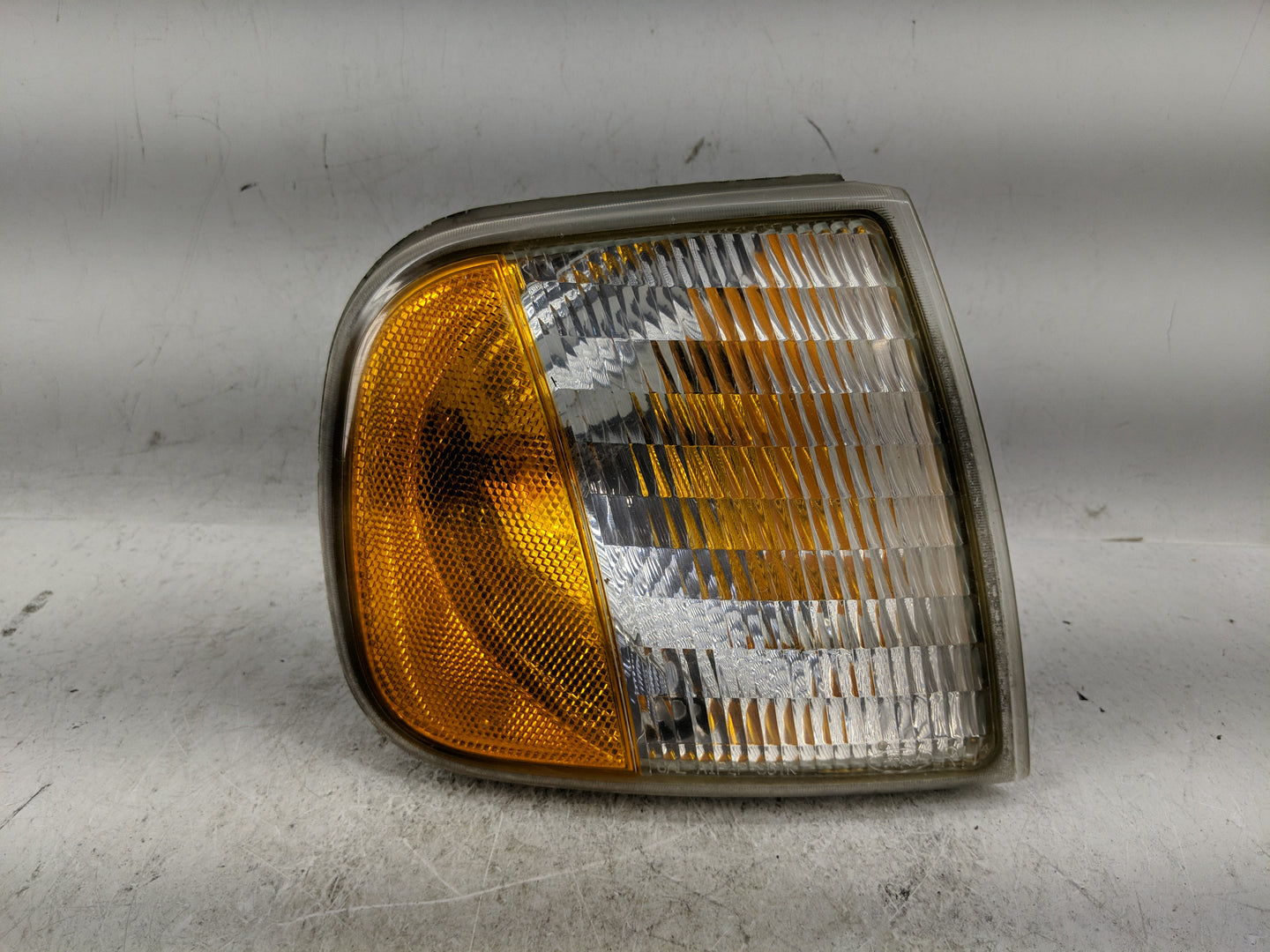 1997-2003 Ford F-150 Passenger Right Oem Front Light Lamp - Oemusedautoparts1.com