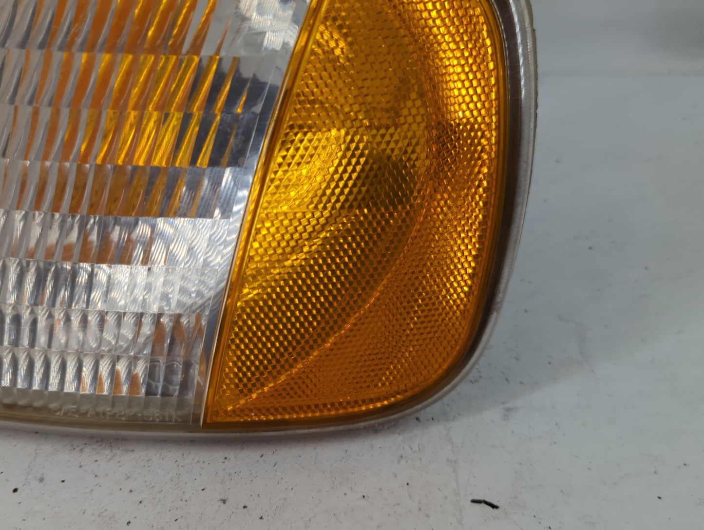 1997-2003 Ford F-150 Driver Left Oem Front Light Lamp - Oemusedautoparts1.com