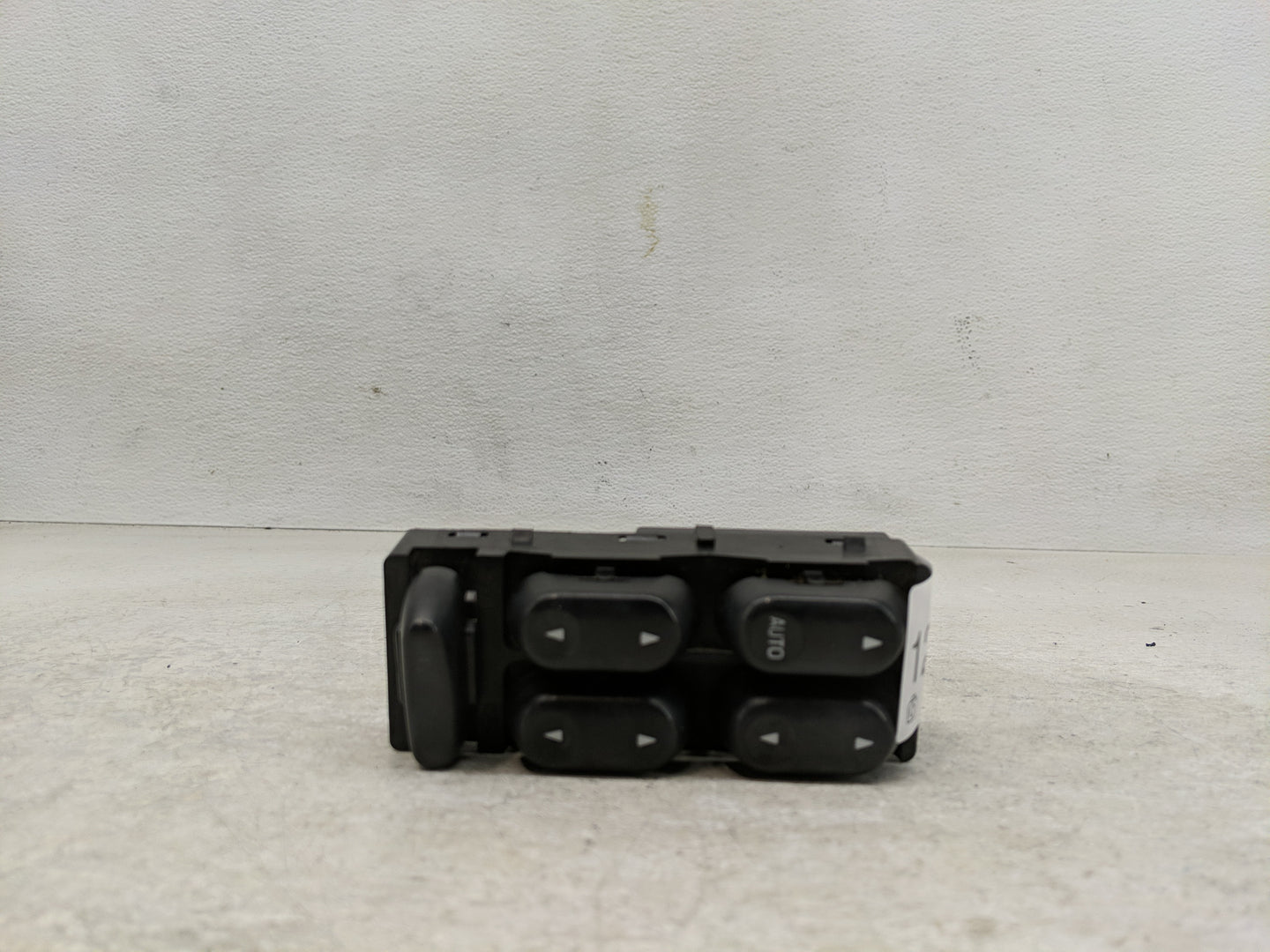 2002-2003 Ford F-150 Master Power Window Switch Replacement Driver Side Left Fits Fits 2002 2003 OEM Used Auto Parts - Oemus