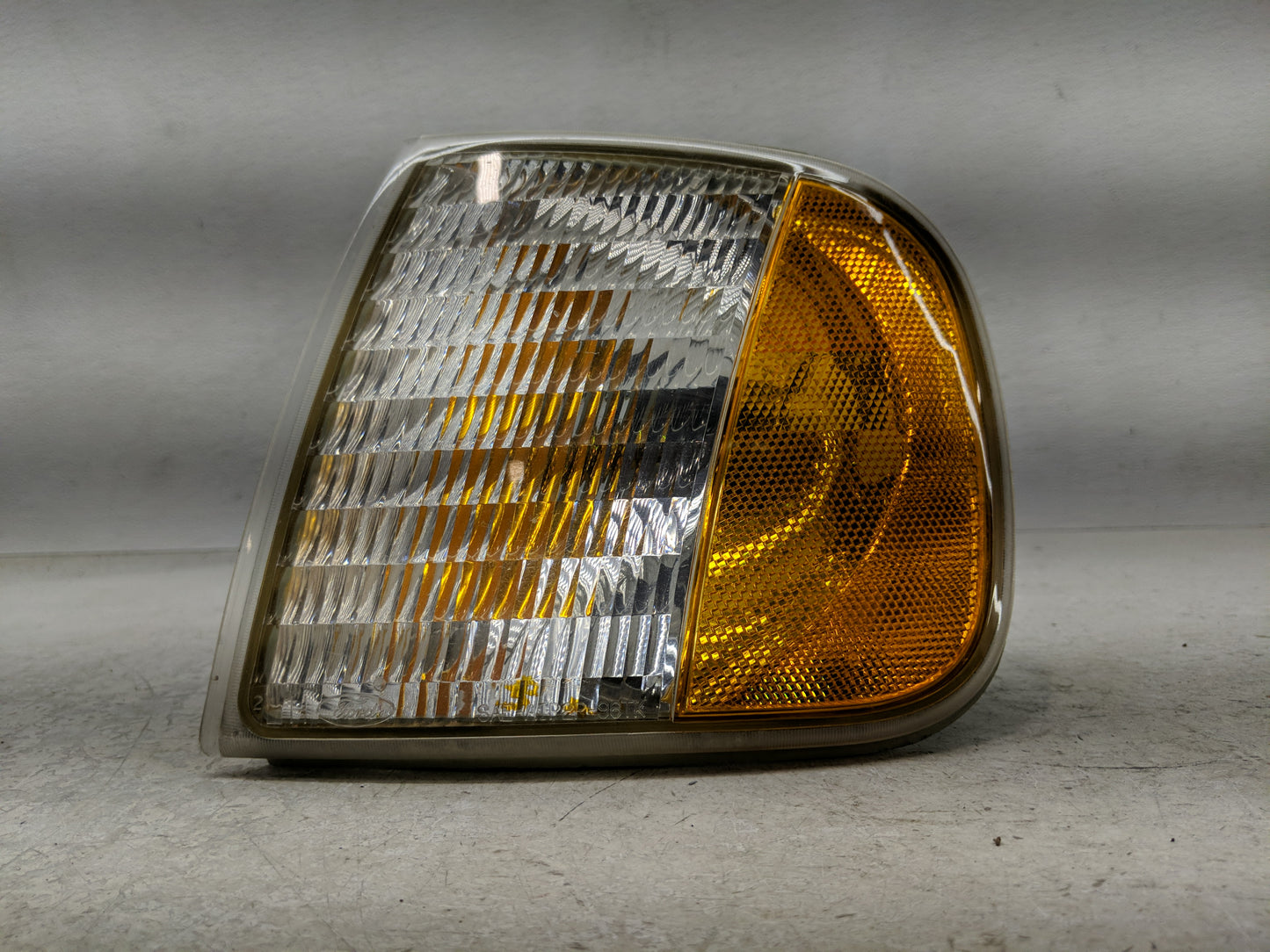 1997-2003 Ford F-150 Driver Left Oem Front Light Lamp - Oemusedautoparts1.com