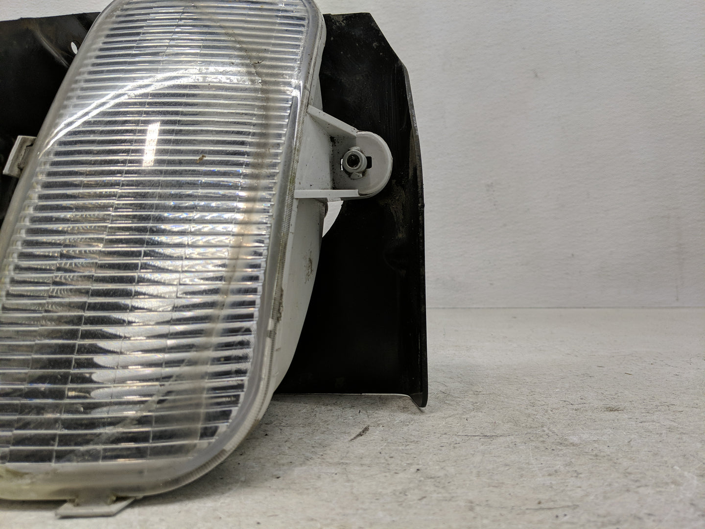 1997-2003 Ford F-150 Driver Left Oem Front Light Lamp - Oemusedautoparts1.com