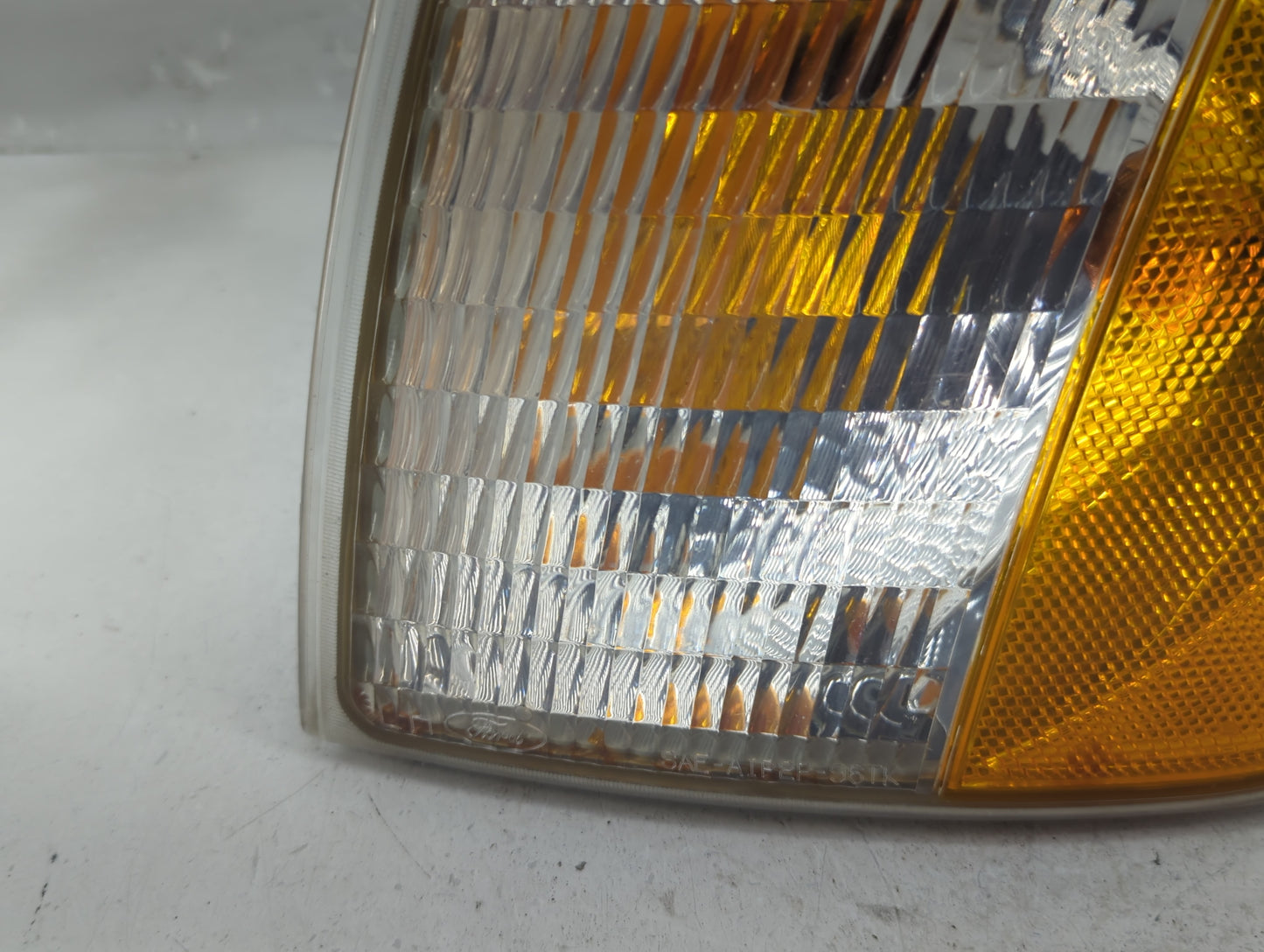 2001-2004 Ford F-150 Tail Light Assembly Driver Left OEM P/N:SAE-AIP2P-96TK Fits Fits 2001 2002 2003 2004 OEM Used Auto Part